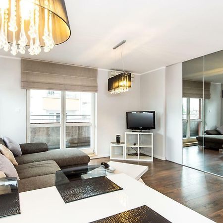 Super-Apartamenty Targi Poznanskie Dış mekan fotoğraf