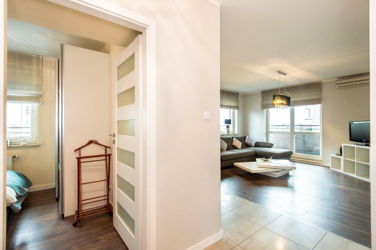 Super-Apartamenty Targi Poznanskie Dış mekan fotoğraf