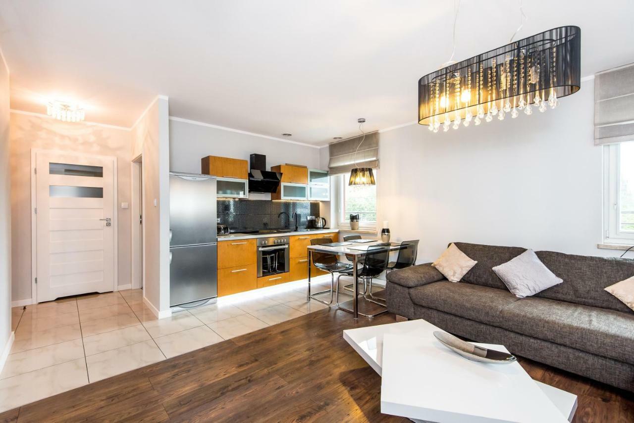 Super-Apartamenty Targi Poznanskie Dış mekan fotoğraf