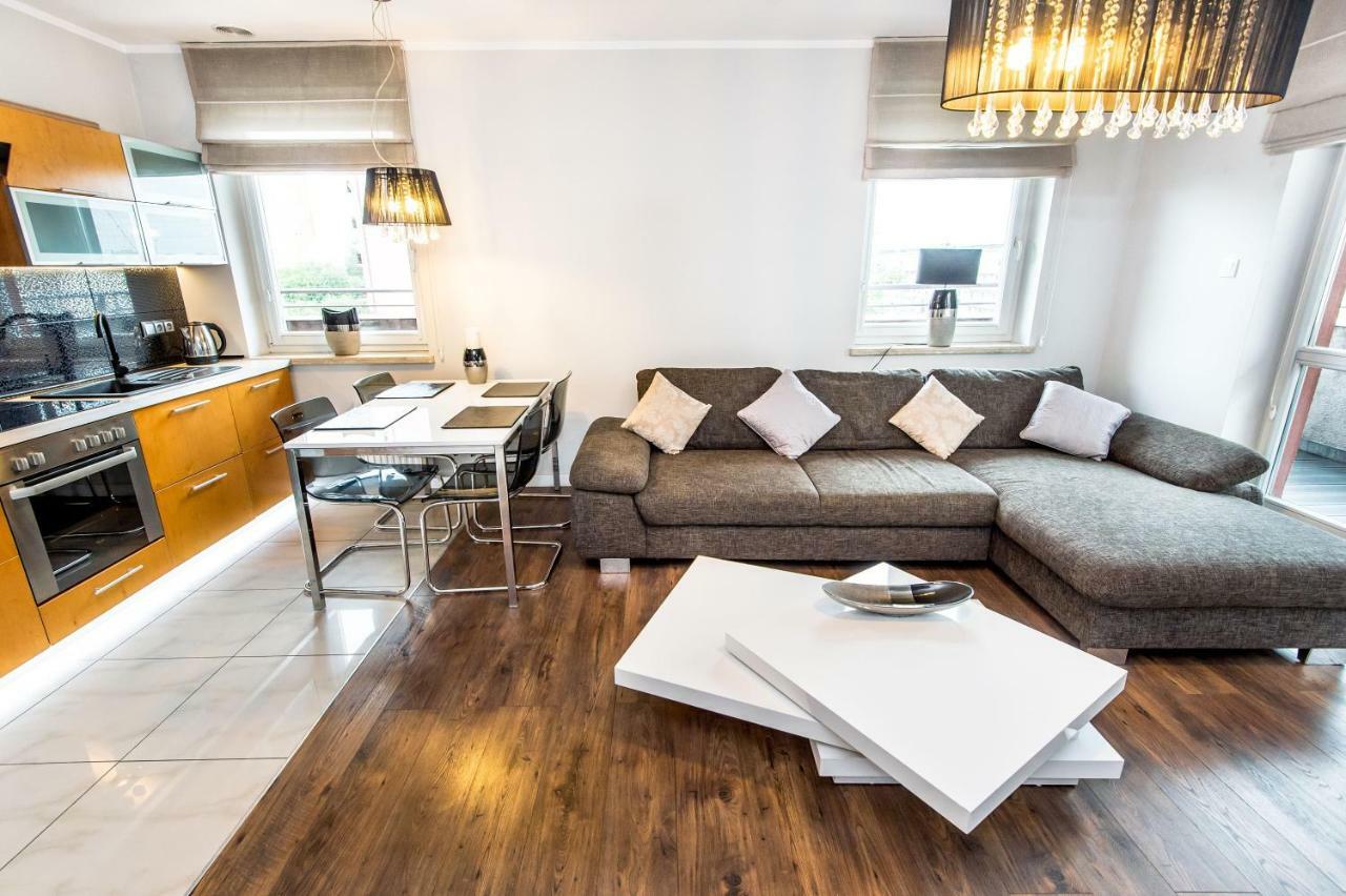 Super-Apartamenty Targi Poznanskie Dış mekan fotoğraf