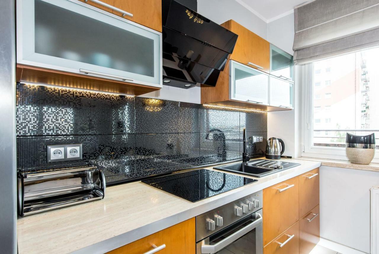 Super-Apartamenty Targi Poznanskie Dış mekan fotoğraf